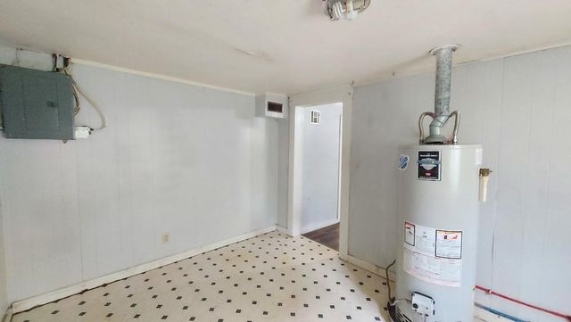 912 W 2nd Street, Pittsburg, KS 66762