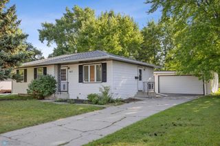 817 30th Street N, Fargo, ND 58102