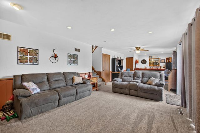 3818 Hobson Avenue, Davenport, IA 52802