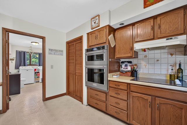3818 Hobson Avenue, Davenport, IA 52802