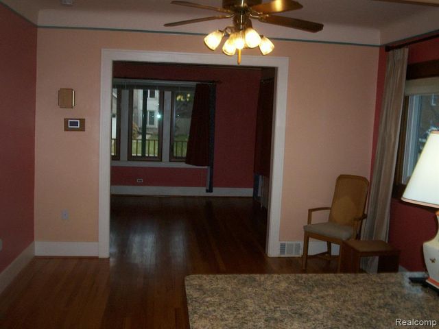 1062 1st Street, Wyandotte, MI 48192