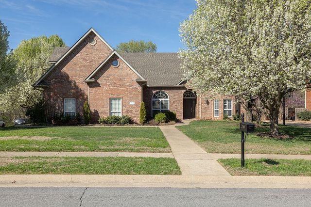 3784 Chatsworth Road, Fayetteville, AR 72703
