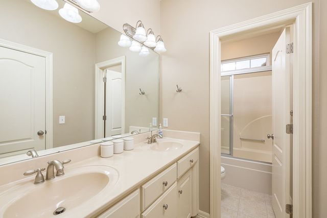 3784 Chatsworth Road, Fayetteville, AR 72703