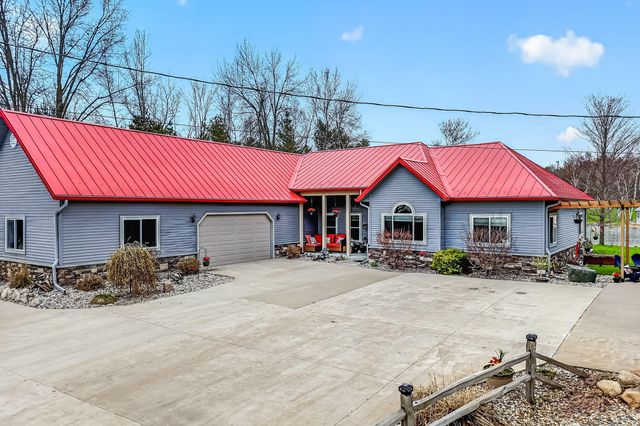 8662 W Edgewood Road, Golden Twp, MI 49436