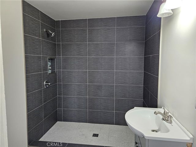 11070 Ralston, Pacoima, CA 91331