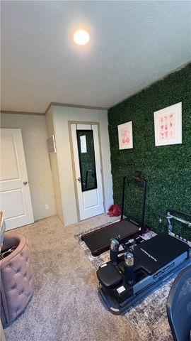 221 Reston Rd, Imperial, PA 15126