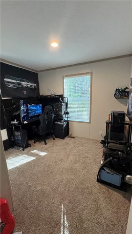 221 Reston Rd, Imperial, PA 15126