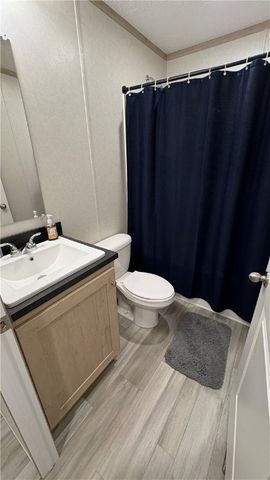 221 Reston Rd, Imperial, PA 15126