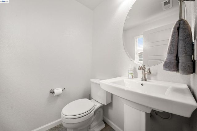 356 Coolcrest Dr, Oakley, CA 94561