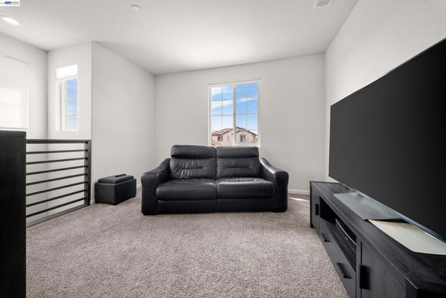 356 Coolcrest Dr, Oakley, CA 94561