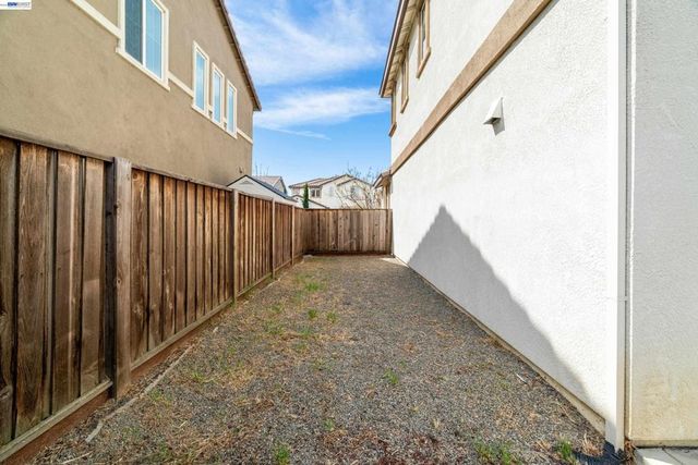 356 Coolcrest Dr, Oakley, CA 94561