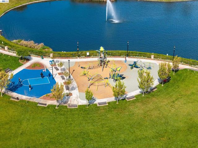 356 Coolcrest Dr, Oakley, CA 94561