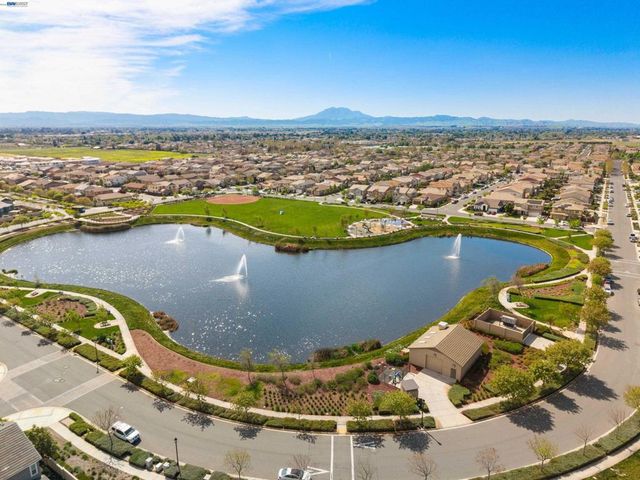 356 Coolcrest Dr, Oakley, CA 94561