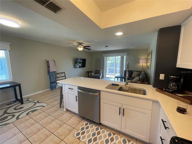 1774 MOVA STREET, Sarasota, FL 34231