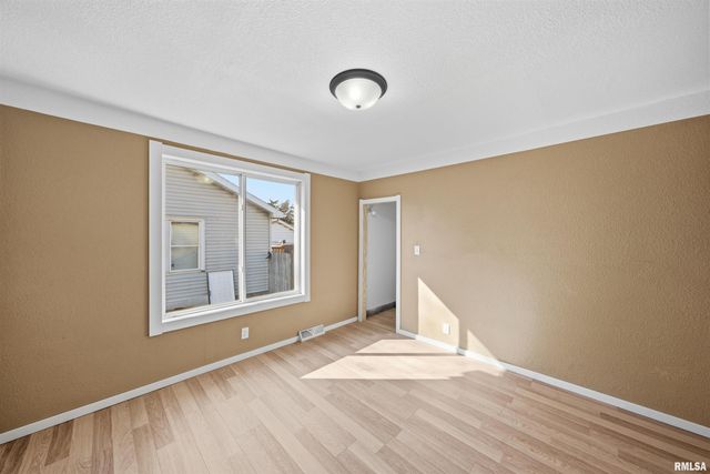 289 DERBY Street, Pekin, IL 61554