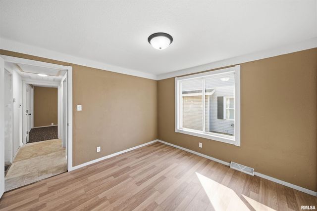 289 DERBY Street, Pekin, IL 61554