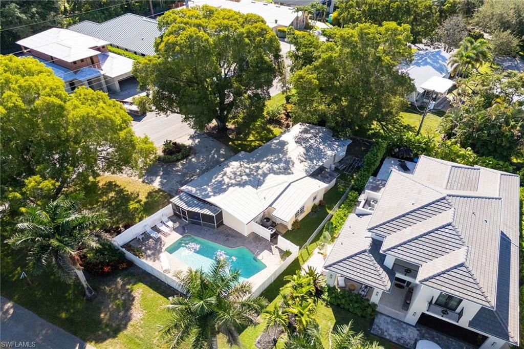 1290 10th AVE N, Naples, FL 34102