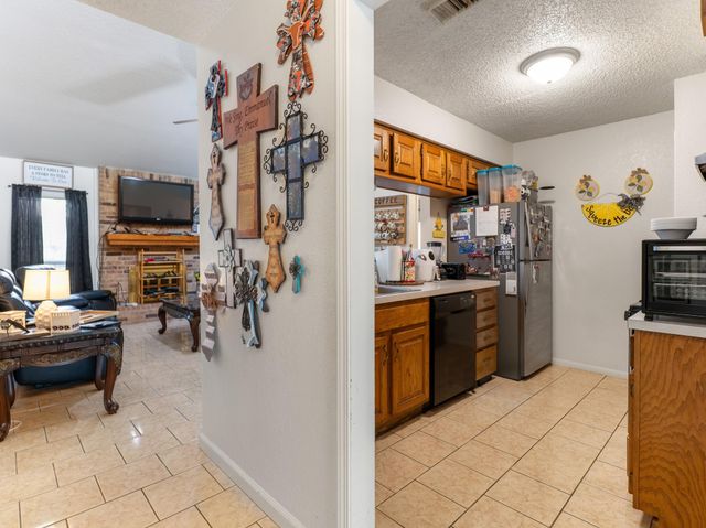 13 Columbella Street, Bay City, TX 77414