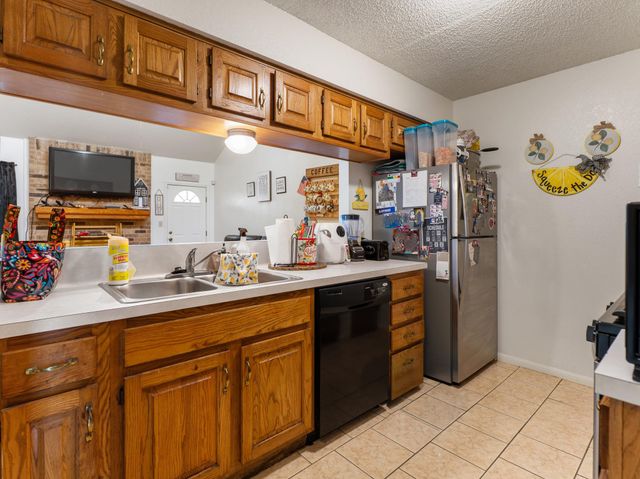 13 Columbella Street, Bay City, TX 77414
