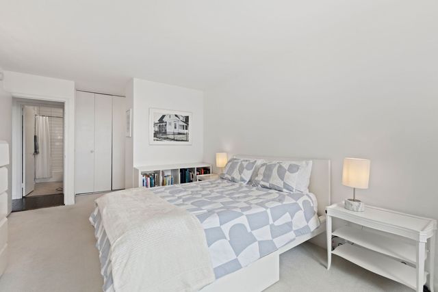 1555 N Sandburg Terrace 607K, Chicago, IL 60610