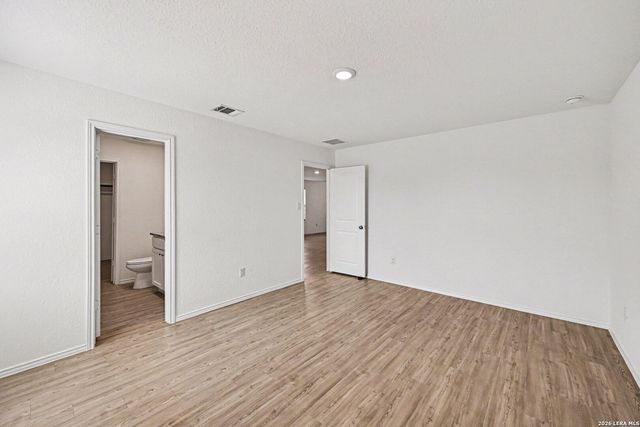 5450 DAPHNE PATH, San Antonio, TX 78253