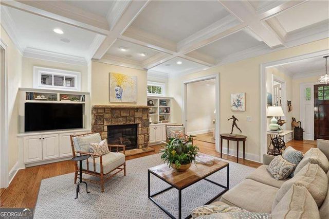 367 N Garden Lane NW, Atlanta, GA 30309