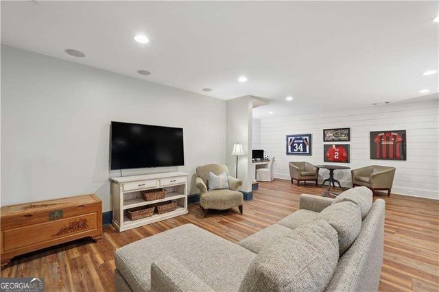 367 N Garden Lane NW, Atlanta, GA 30309