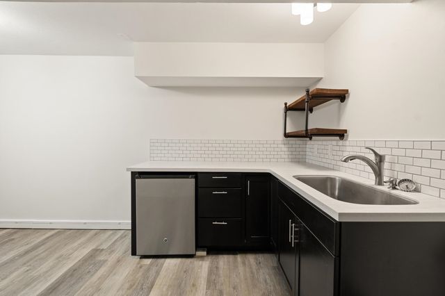 388 College St Apt 4, Burlington, VT 05401