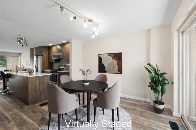 388 College St Apt 4, Burlington, VT 05401
