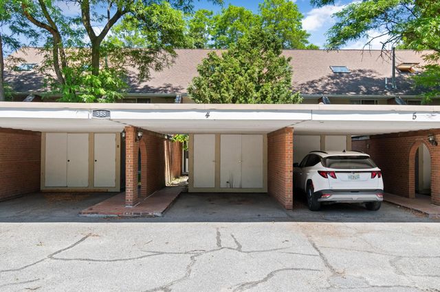 388 College St Apt 4, Burlington, VT 05401