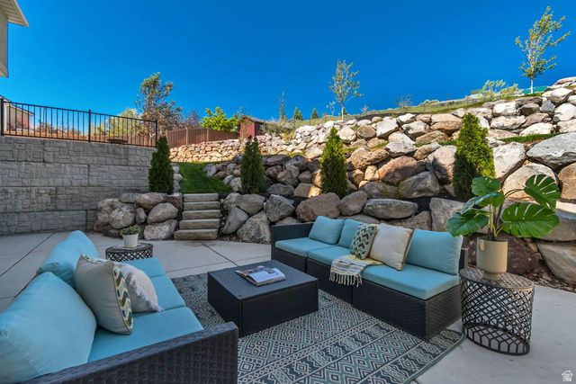 4642 N PEBBLESTONE LN, Lehi, UT 84043