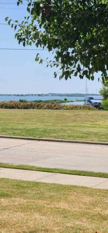 5706 Marvin Loving Drive 207, Garland, TX 75043