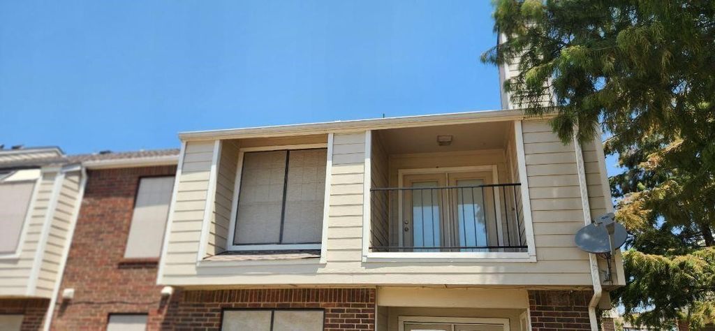 5706 Marvin Loving Drive 207, Garland, TX 75043
