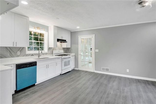 368 Nottingham SW Way, Marietta, GA 30064