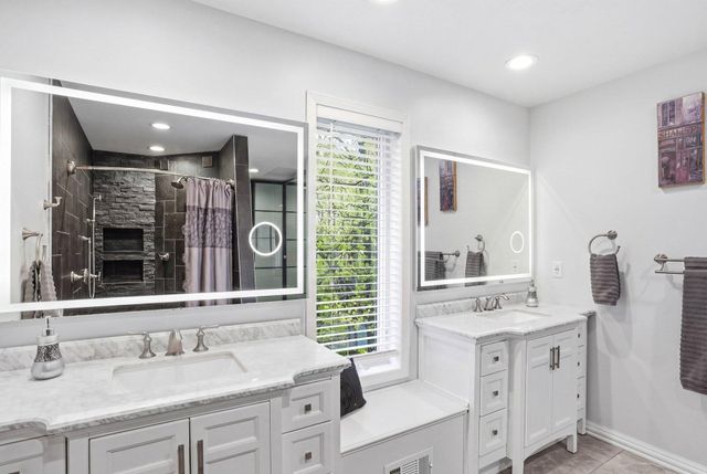 1021 Wildwood Way, Chaska, MN 55318