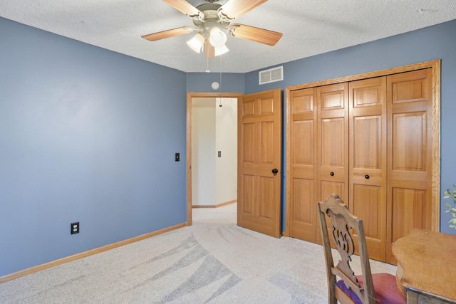 1021 Wildwood Way, Chaska, MN 55318