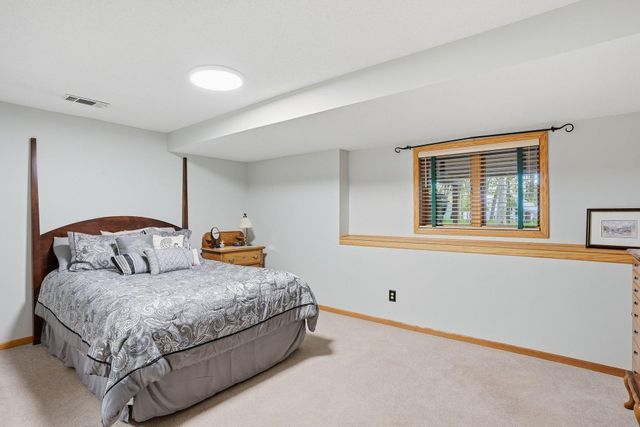 1021 Wildwood Way, Chaska, MN 55318