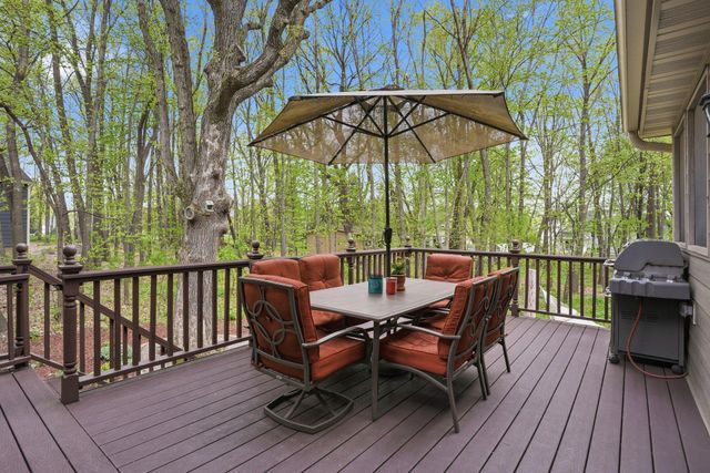 1021 Wildwood Way, Chaska, MN 55318