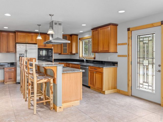 557 Grand Estates Dr, Estes Park, CO 80517