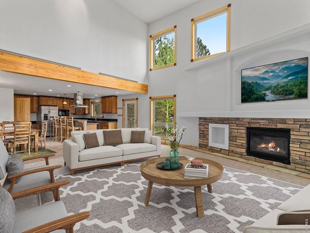 557 Grand Estates Dr, Estes Park, CO 80517