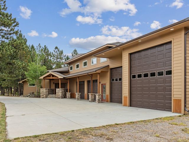 557 Grand Estates Dr, Estes Park, CO 80517