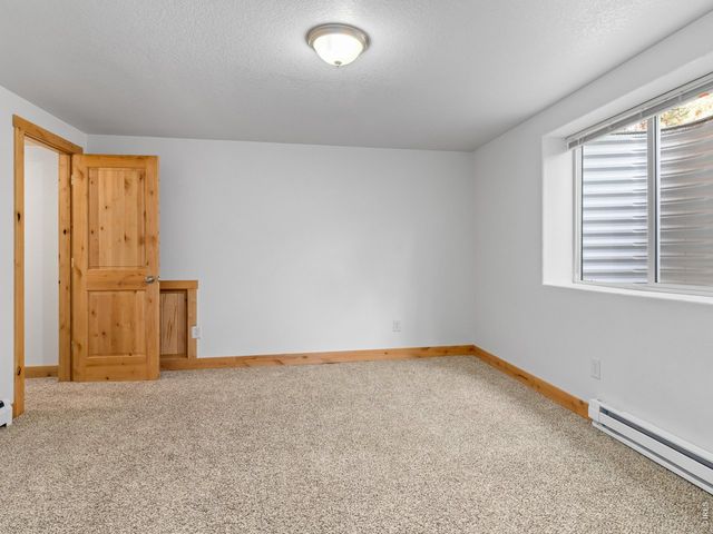 557 Grand Estates Dr, Estes Park, CO 80517