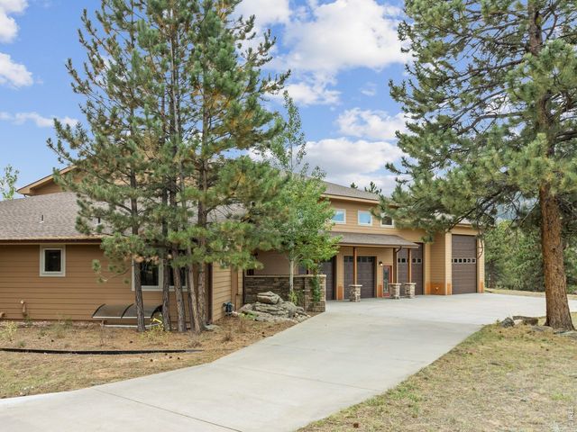 557 Grand Estates Dr, Estes Park, CO 80517