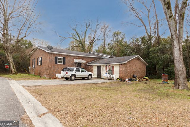 1174 Davis Street E, Macon, GA 31211