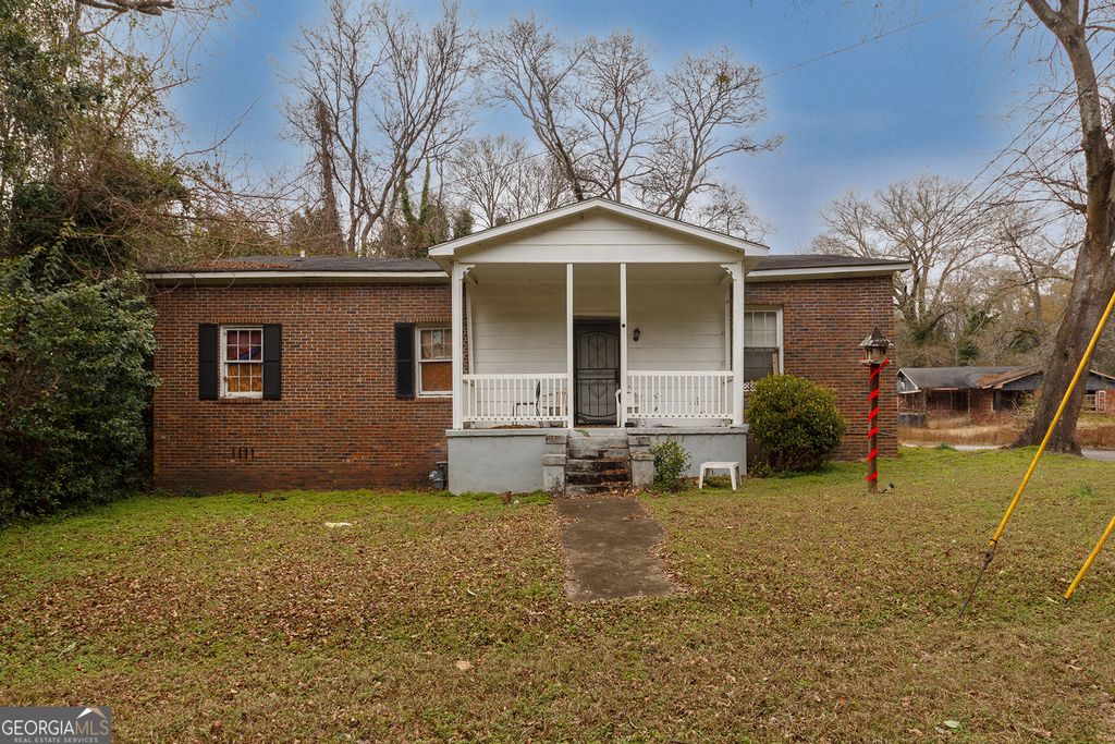 1174 Davis Street E, Macon, GA 31211
