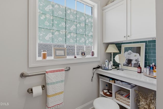 288 Gallery Drive Apt 204, Spring Lake, NC 28390
