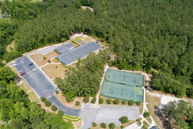288 Gallery Drive Apt 204, Spring Lake, NC 28390