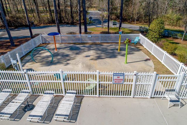 288 Gallery Drive Apt 204, Spring Lake, NC 28390