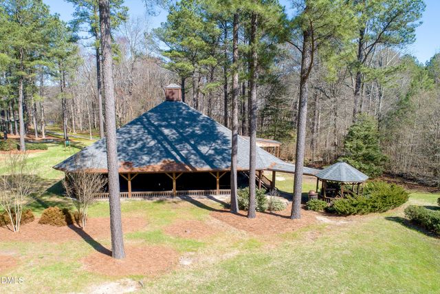 288 Gallery Drive Apt 204, Spring Lake, NC 28390