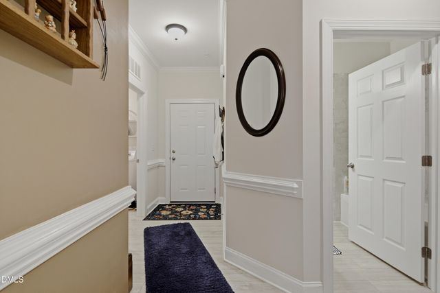 288 Gallery Drive Apt 204, Spring Lake, NC 28390